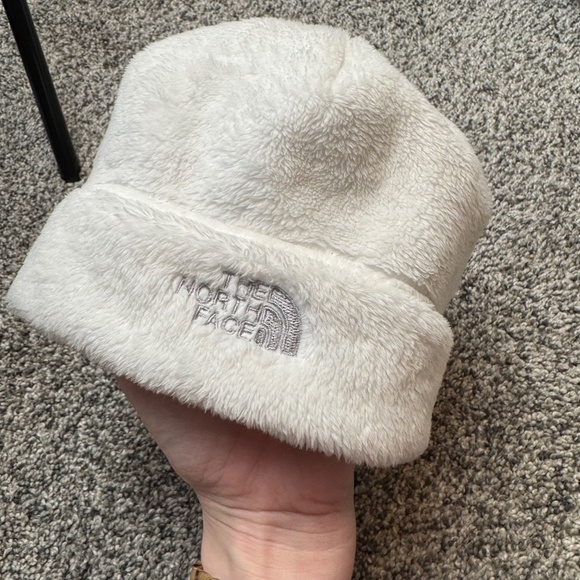 North Face Soft Fleece Hat - Picture 3 of 6
